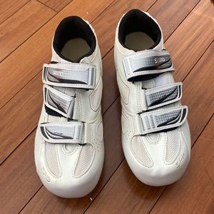 White Shimano spin shoes
